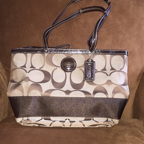 Coach Signature Canvas Shoulder Tote - Picture 1 of 5
